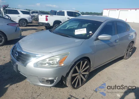 2014 Nissan Altima 2.5 S from USA, damaged, VIN 1N4AL3AP3EC121108
